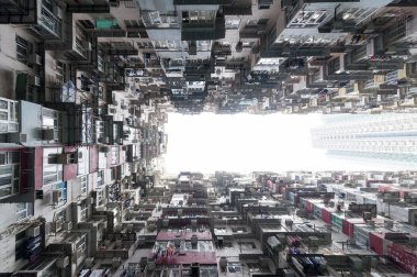 kalabalık hong kong