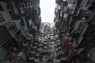 kalabalık hong kong