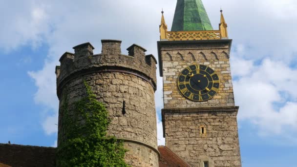 스위스 마에 있는 시계탑 — 비디오