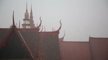 Monsoon sezon sonra Kamboçya'da sel