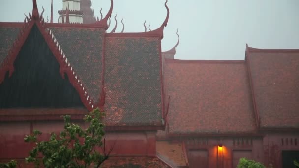 Overstroming na Monsoon seizoen in Cambodja — Stockvideo