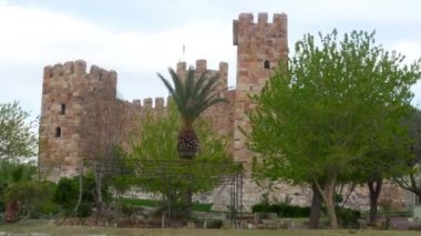 Türkiye'de Çandarlı Castle
