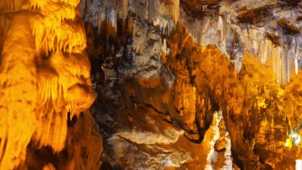 Mencilis-Höhle in der Türkei — Stockvideo