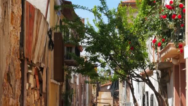 Casas turcas tradicionales en Ayvalik — Vídeos de Stock