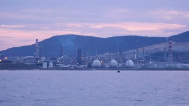 Aliağa petrol rafinerisi