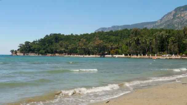 Beautiful beach in Akyaka — Stock Video