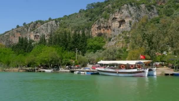 Boat tour on river in Turkey — Stock Video