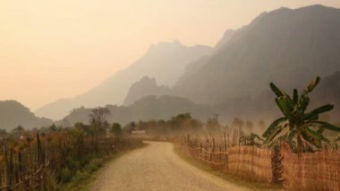 Günbatımında kalker Dağları