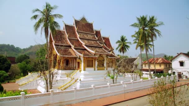 Tempel in luang prabang — Stockvideo
