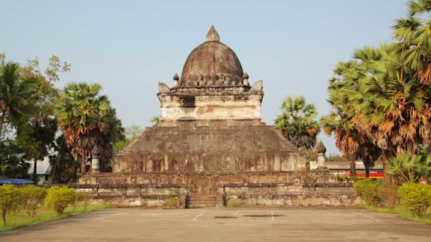 Templo em Luang Prabang — Vídeo de Stock