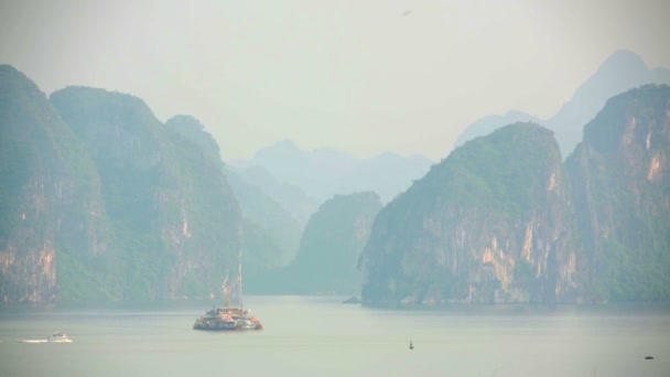 Îles calcaires de montagne — Video