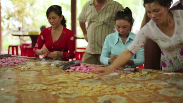 Fabricants de bonbons à la noix de coco — Video