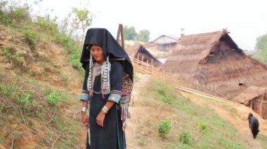 Yerli yerli kabile peoplle