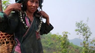 Yerli yerli kabile insanlar