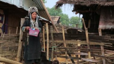 Yerli yerli kabile insanlar