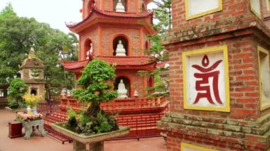 Tran Quoc Tapınağı Pagoda