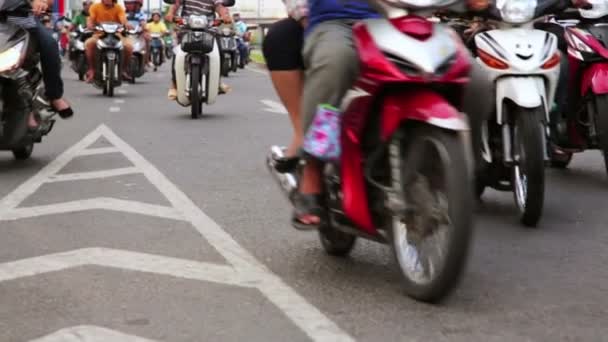 Tráfego louco de motos — Vídeo de Stock