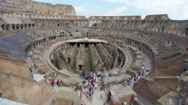 İnsanlar içinde Colosseum