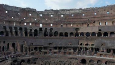 İnsanlar içinde Colosseum