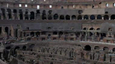 İnsanlar içinde Colosseum