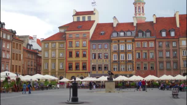 Plaza del casco antiguo en Warsaw — Vídeos de Stock