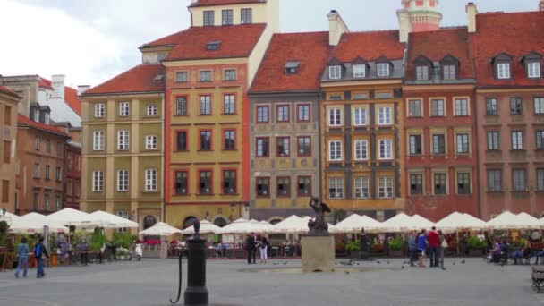 Praça da cidade velha em Varsóvia — Vídeo de Stock
