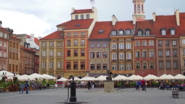Plaza del casco antiguo en Warsaw — Vídeos de Stock