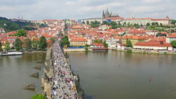 Karlův most a hrad v Praze 