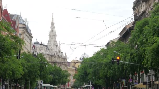 Δρόμο κυκλοφορίας στη Βουδαπέστη — Αρχείο Βίντεο