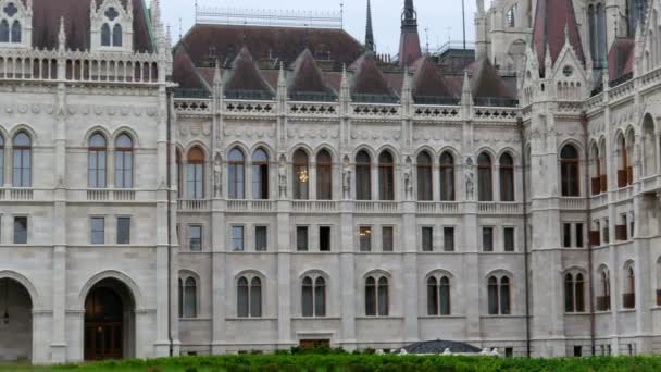 Edificio del Parlamento Budapest — Vídeos de Stock