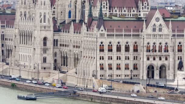 Budapest parlamentsbyggnaden — Stockvideo
