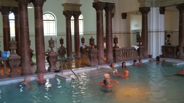 Szechenyi baño termal — Vídeos de Stock