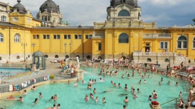Szechenyi termal banyo
