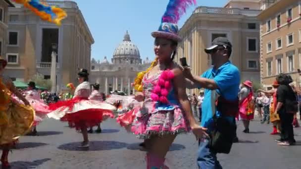 Festival latino en Vaticano — Vídeo de stock