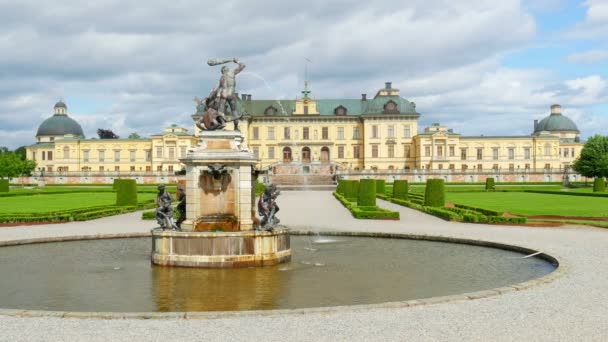 Palác drotningholm ve stockholmu — Stock video