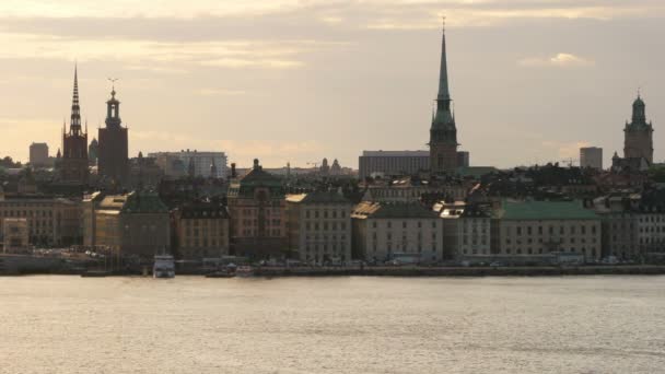 Uitzicht op de stad Stockholm oude — Stockvideo