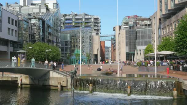 Hedendaagse gebouwen in Oslo — Stockvideo