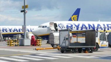 Havaalanında uçuş hazırlanması