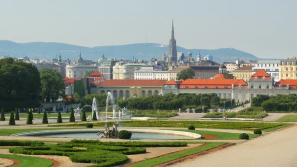 Palacio Belvedere en Viena — Vídeo de stock