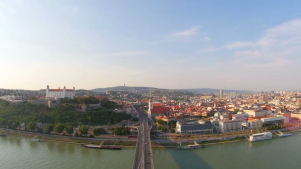 Vista del casco antiguo de Bratislava — Vídeos de Stock