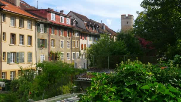 Appartementen in swiss downtown — Stockvideo