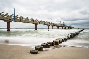 Zingst'Baltık Denizi kıyısında Pier