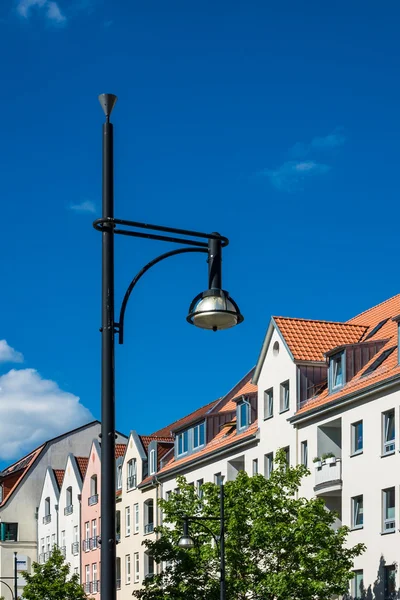 Edifici con lanterna a Rostock — Foto Stock