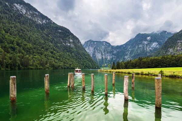 Lago Koenigssee Con Rocas Barco Excursión Los Alpes Berchtesgaden Alemania — Foto de Stock