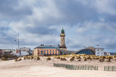 Warnemuende, Almanya 'daki Deniz fenerine bakın.