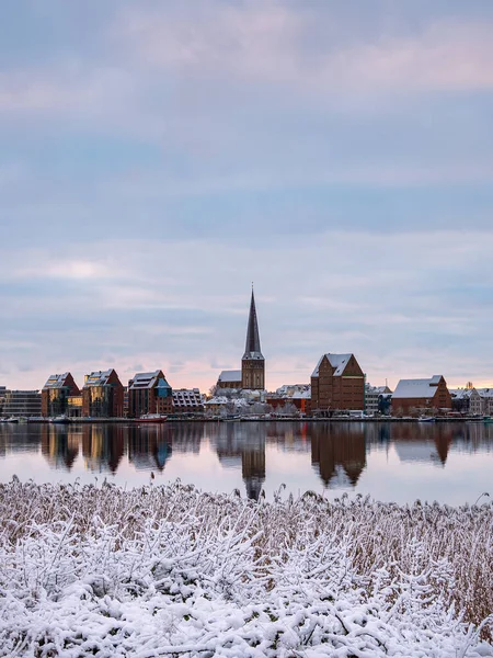 Vista Sobre Río Warnow Ciudad Rostock Alemania — Foto de Stock