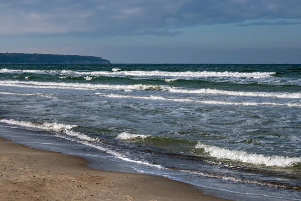 Golven Het Strand Warnemuende Duitsland — Stockfoto