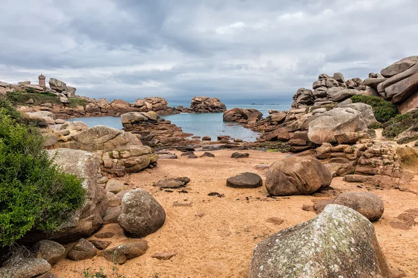 Costa del océano Atlántico en Bretaña — Foto de Stock