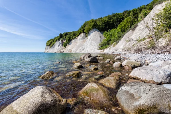 Fondamenti sulla riva del Mar Baltico — Foto Stock