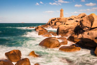 Atlas Okyanusu kıyılarında Brittany